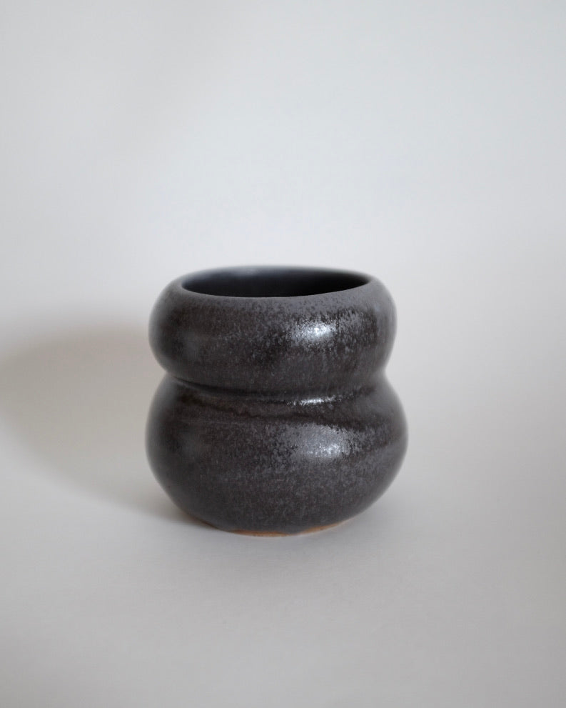 Bulb vase — charcoal