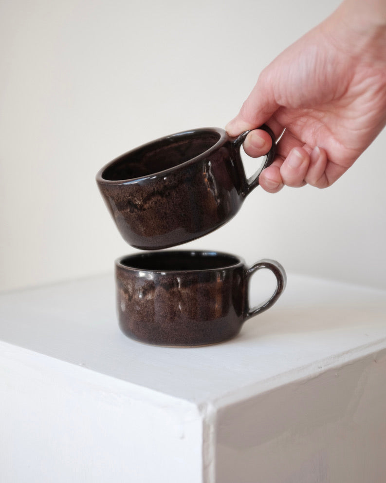 Mug — dark brown