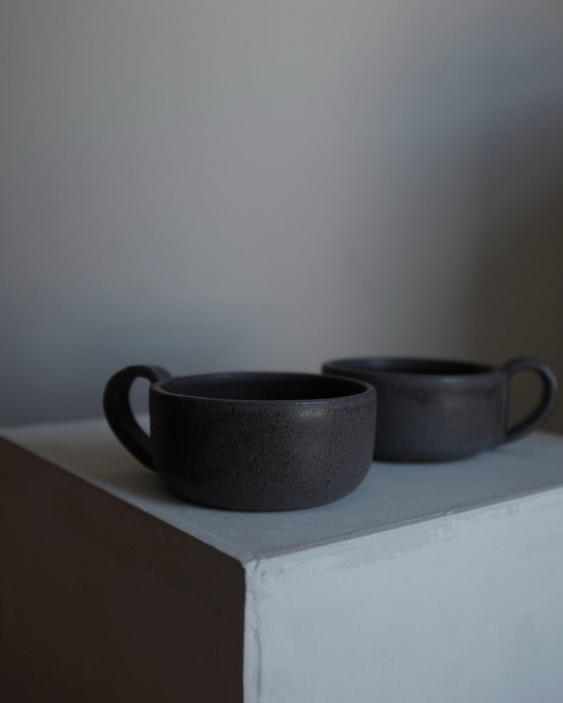 Mug — charcoal