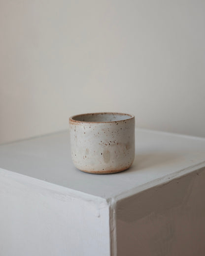 Tea cup — cream